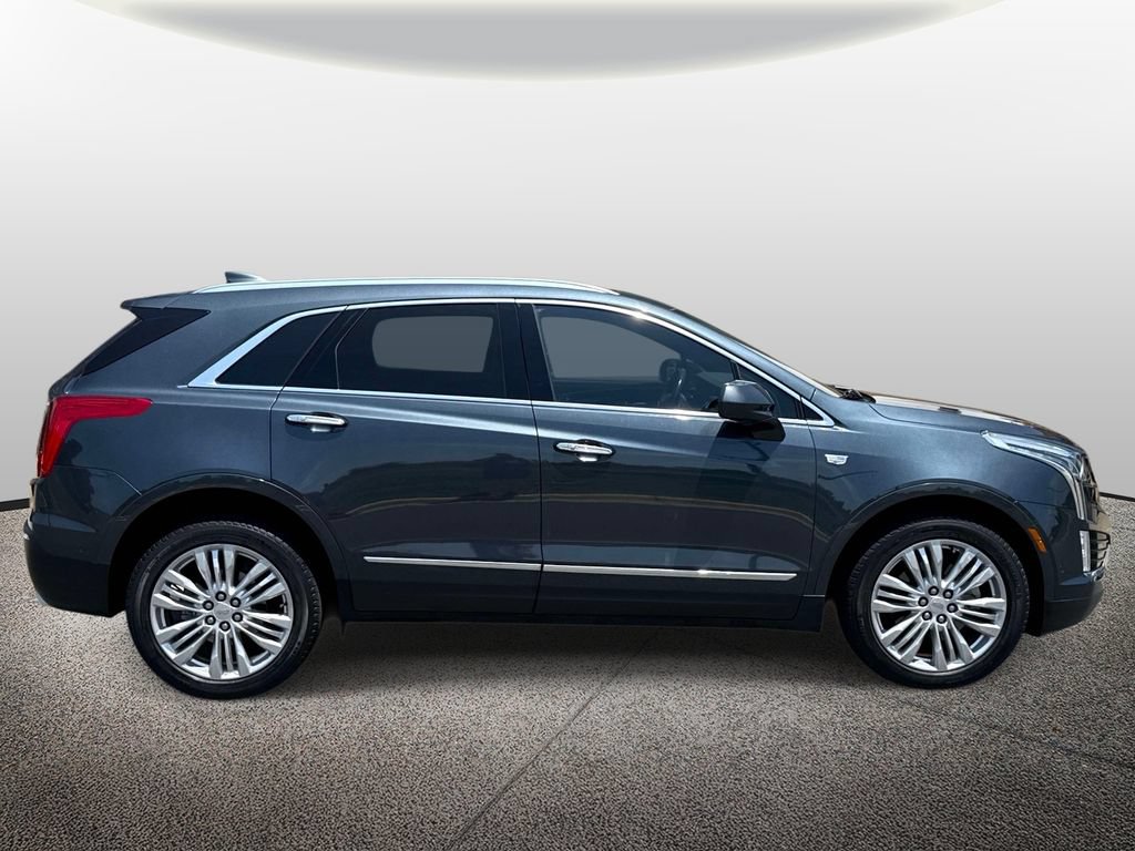Used 2019 Cadillac XT5 Premium Luxury w/ Driver Assist Package FWD image 4
