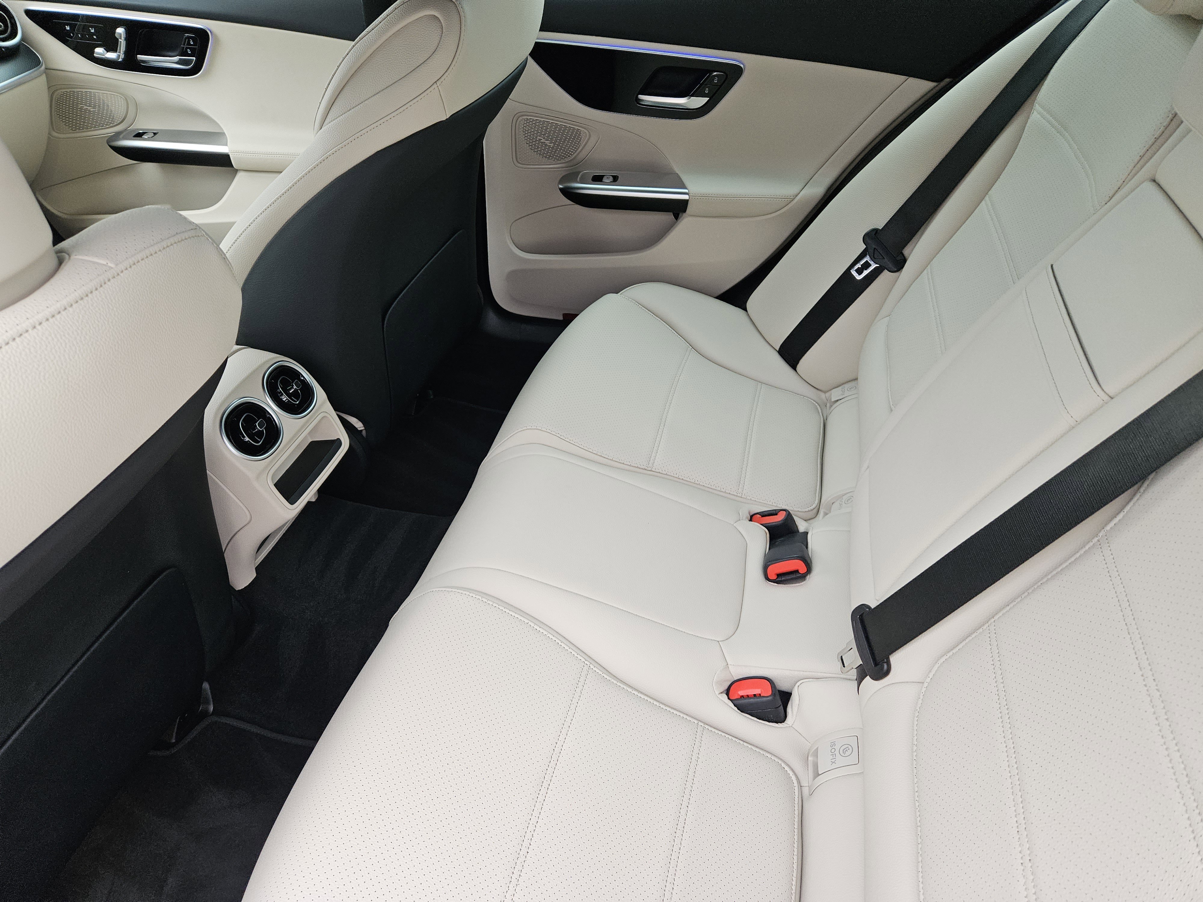 Used 2025 Mercedes-Benz C 300 4MATIC Sedan image 30