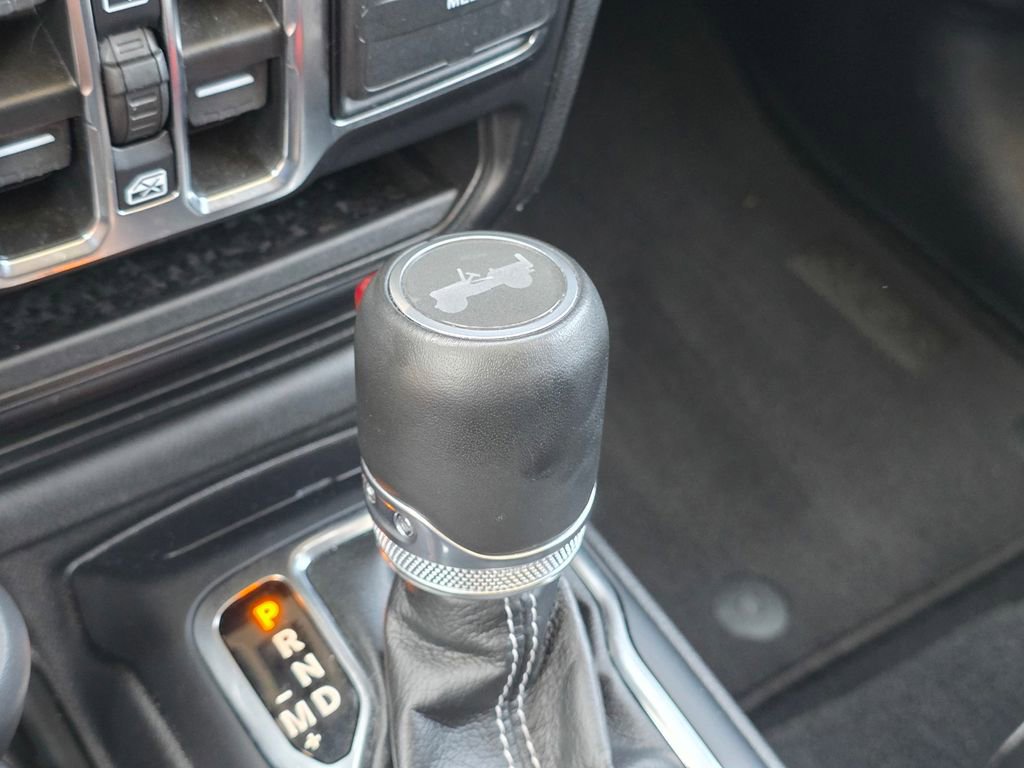 Used 2023 Jeep Wrangler Unlimited Sahara AWD/4WD image 30