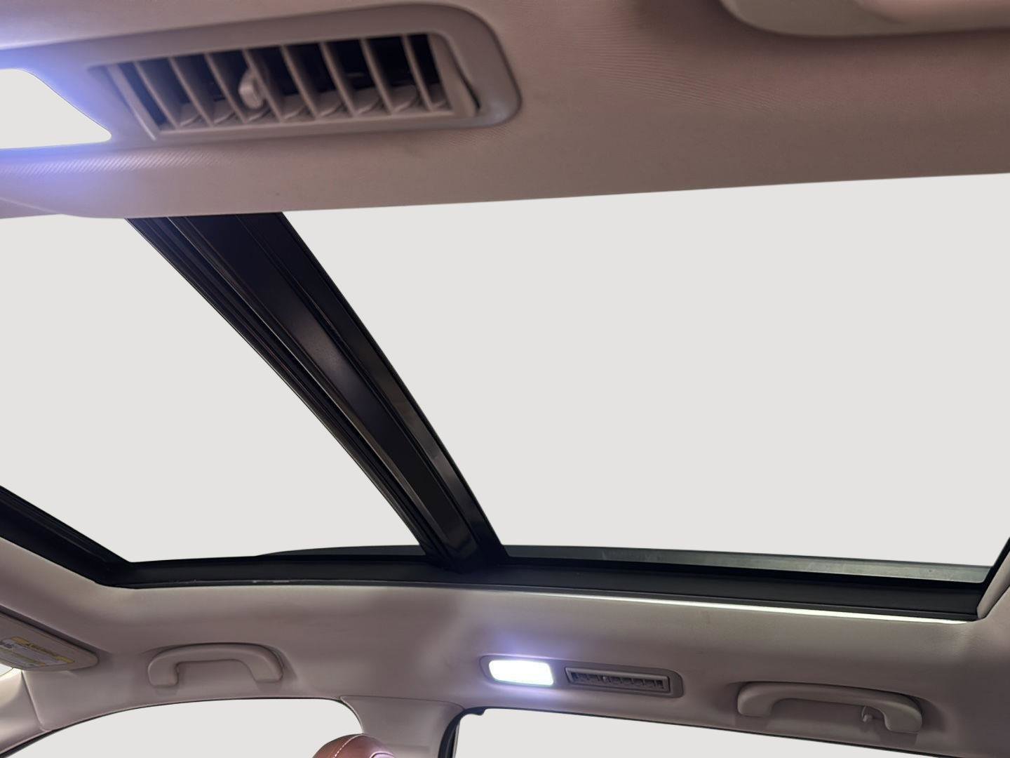 Used 2020 Subaru Ascent Touring w/ Popular Package #3 image 19