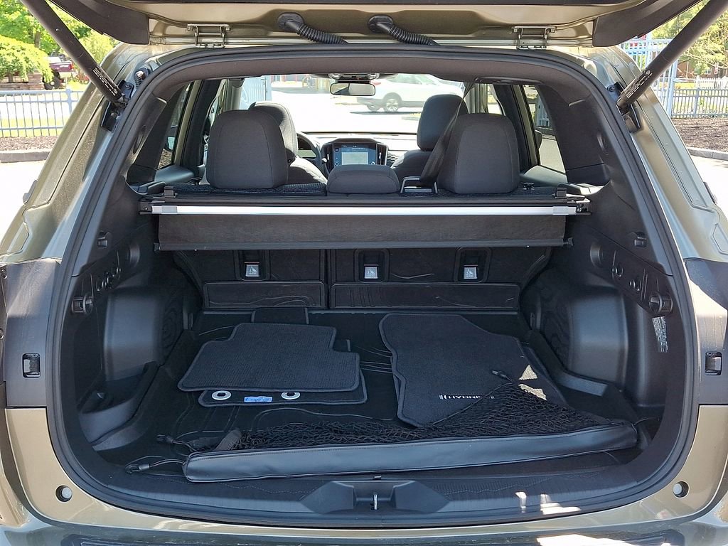 Used 2025 Subaru Forester Premium AWD/4WD image 27
