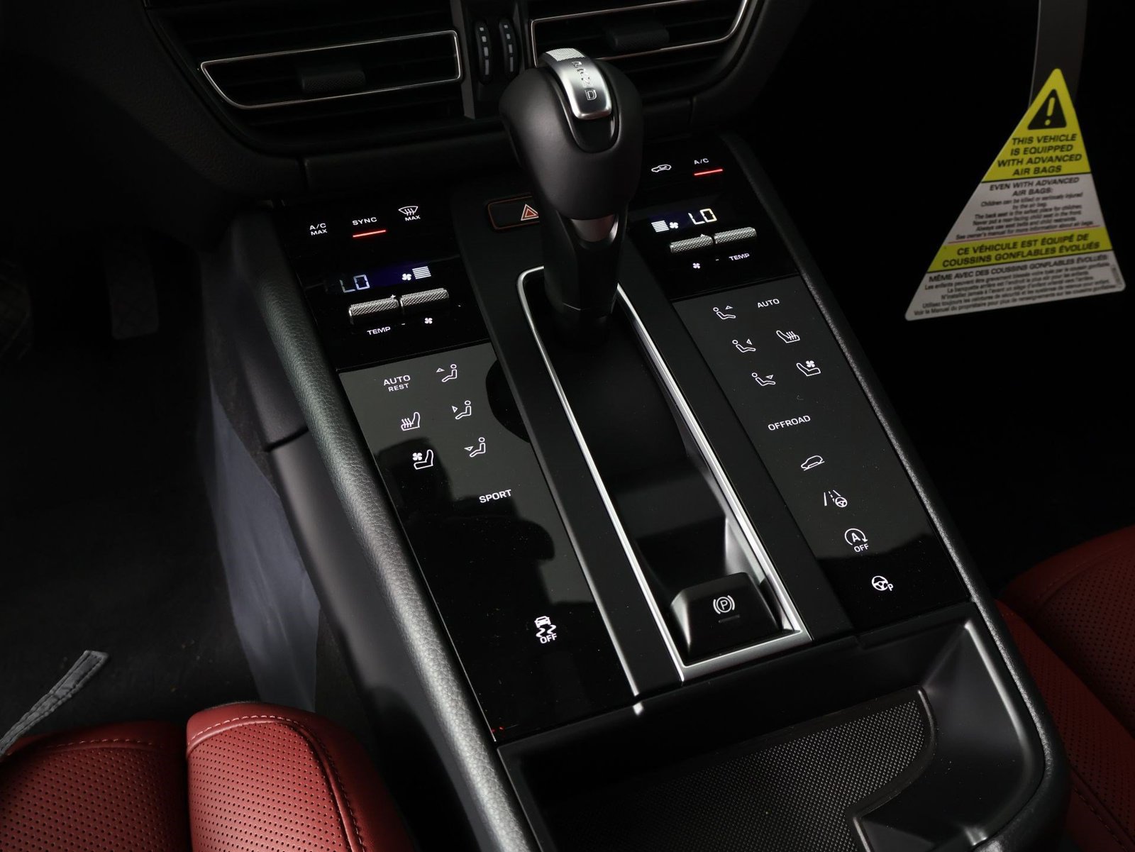 New 2026 Porsche Macan AWD/4WD image 14