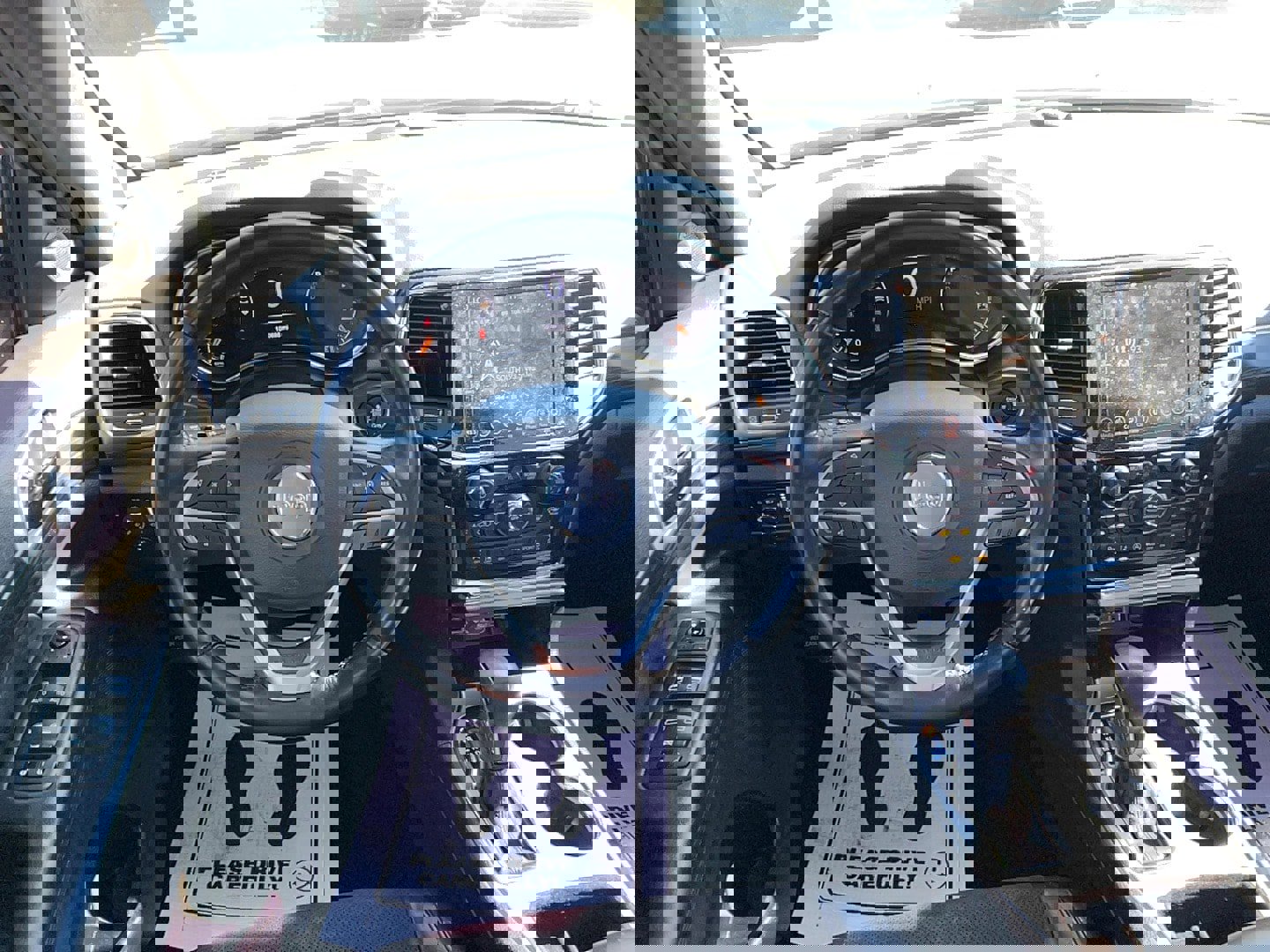 Used 2021 Jeep Grand Cherokee Laredo X image 16