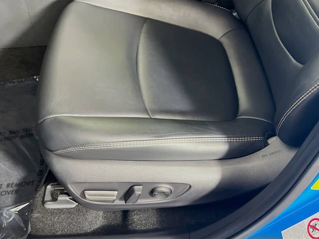 Used 2019 Toyota RAV4 XLE Premium FWD image 18