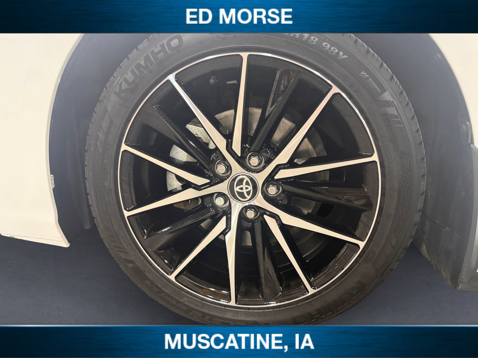 Used 2024 Toyota Camry SE image 14