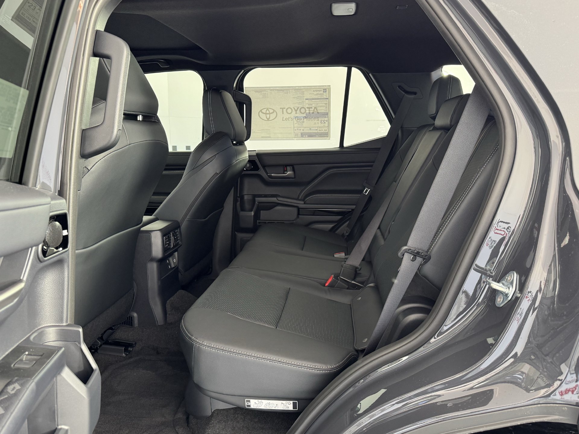 New 2026 Toyota 4Runner Limited AWD/4WD image 6