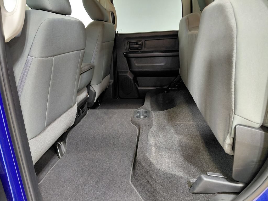 Certified 2018 RAM 1500 Express w/ Express Value Package AWD/4WD image 39