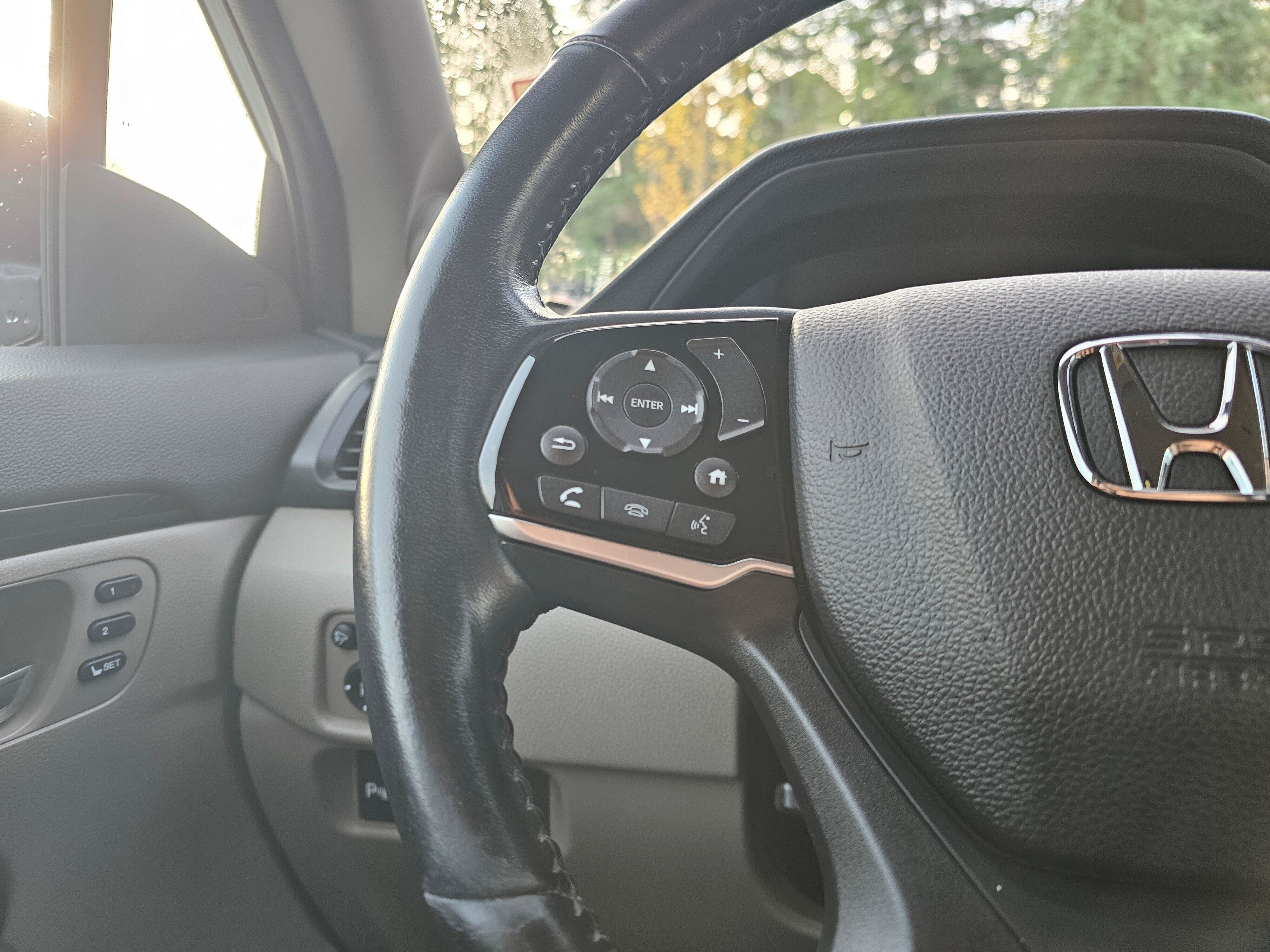 Used 2022 Honda Pilot Elite image 32