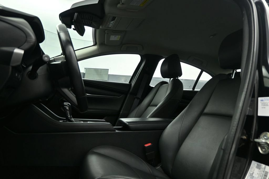 Used 2024 MAZDA MAZDA3 s FWD image 14
