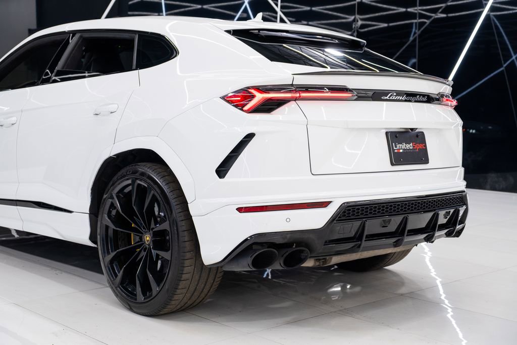 Used 2021 Lamborghini Urus image 17