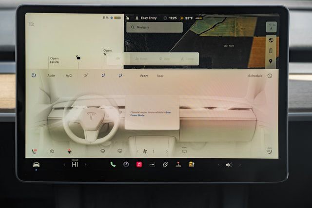 Used 2023 Tesla Model 3 Performance image 36