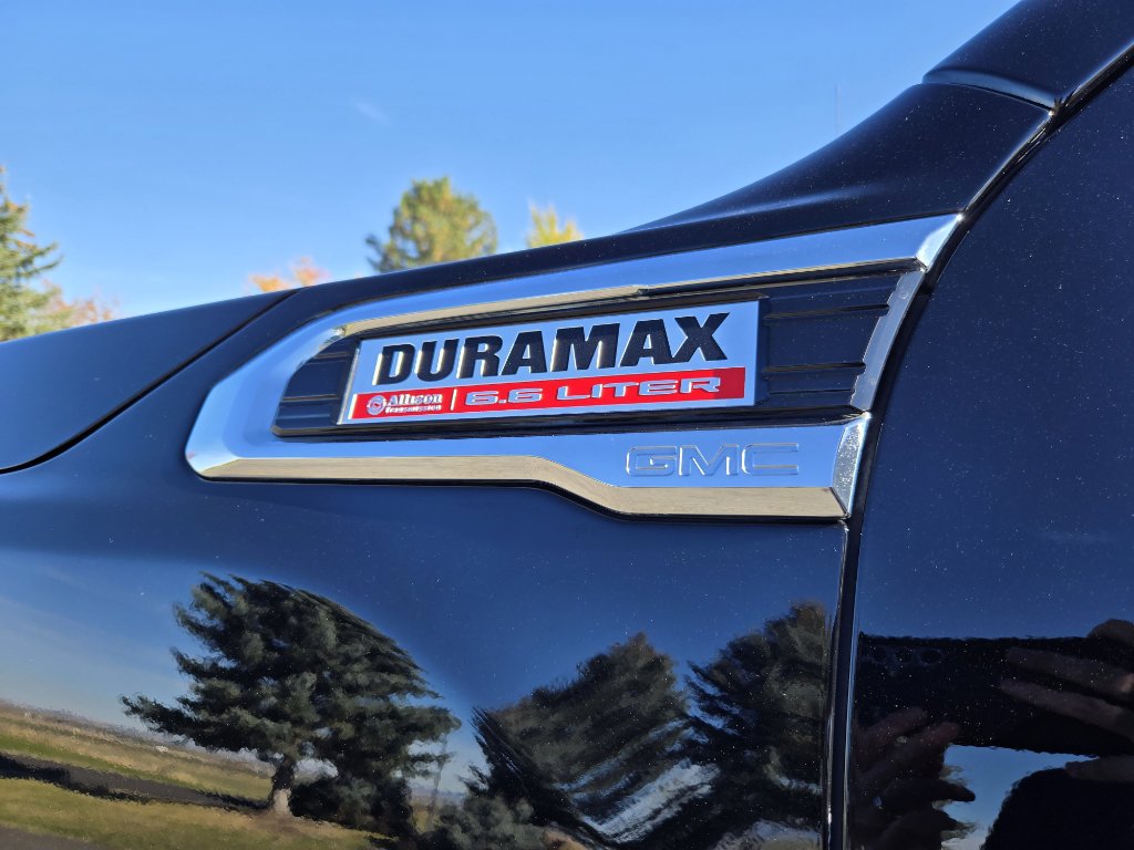 Used 2020 GMC Sierra 3500 Denali image 2