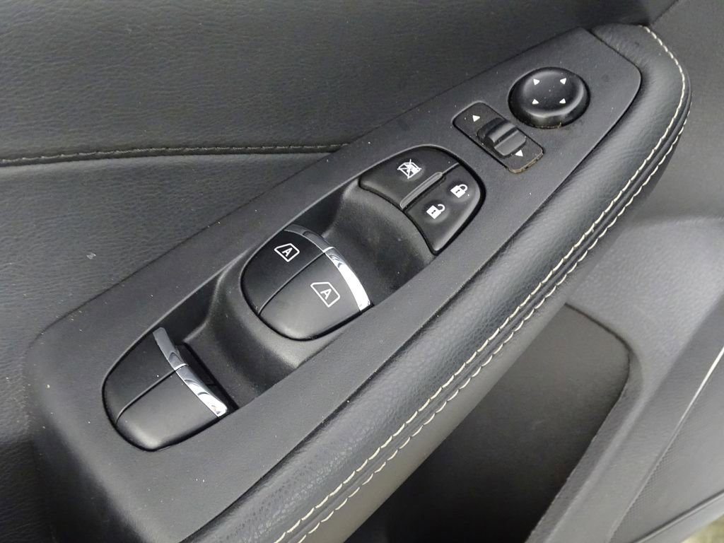 Used 2022 Nissan Maxima SV w/ Floor Mat Group image 17