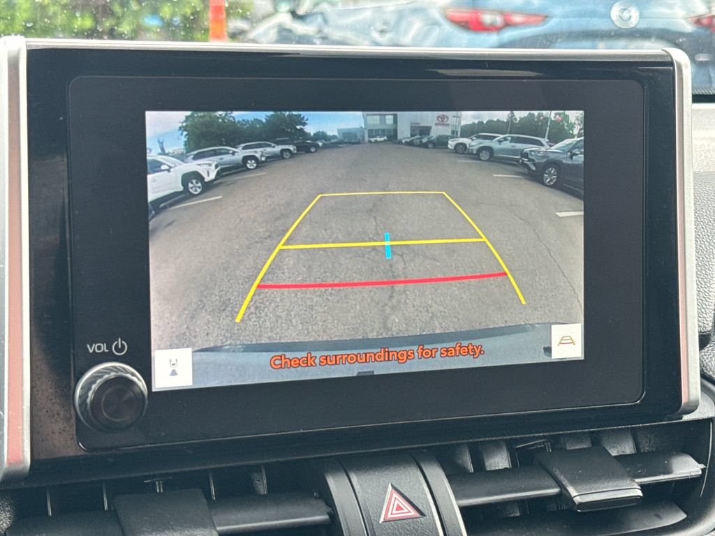 Used 2025 Toyota RAV4 XLE AWD/4WD image 23
