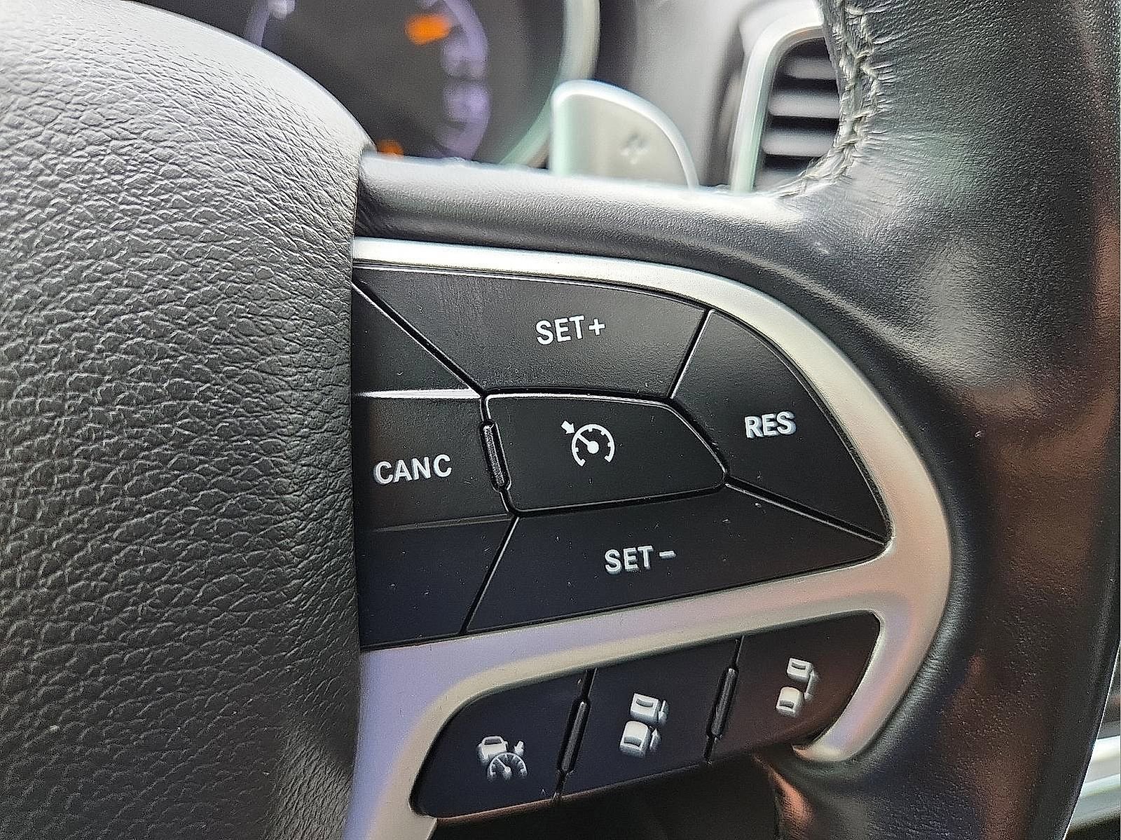 Used 2021 Jeep Grand Cherokee Summit w/ Platinum Series Group AWD/4WD image 18
