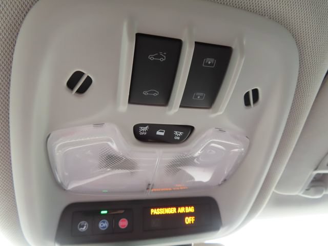 Used 2023 Chevrolet Bolt EUV Premier w/ Sun & Sound Package FWD image 40