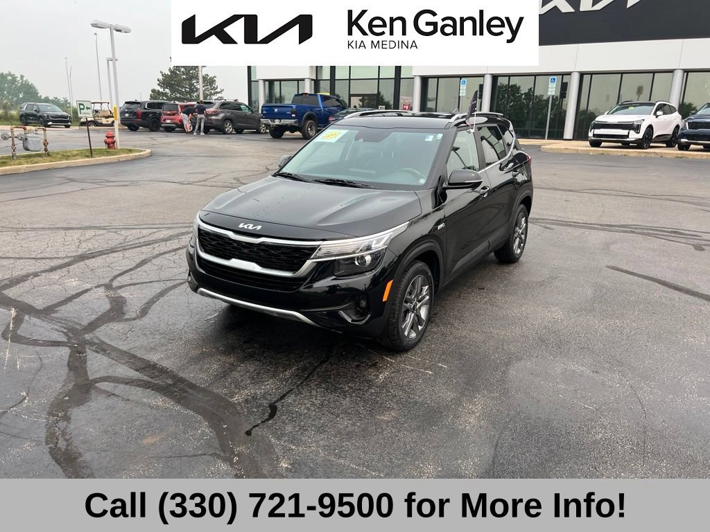 Certified 2023 Kia Seltos S w/ Navigation Package AWD/4WD image 3