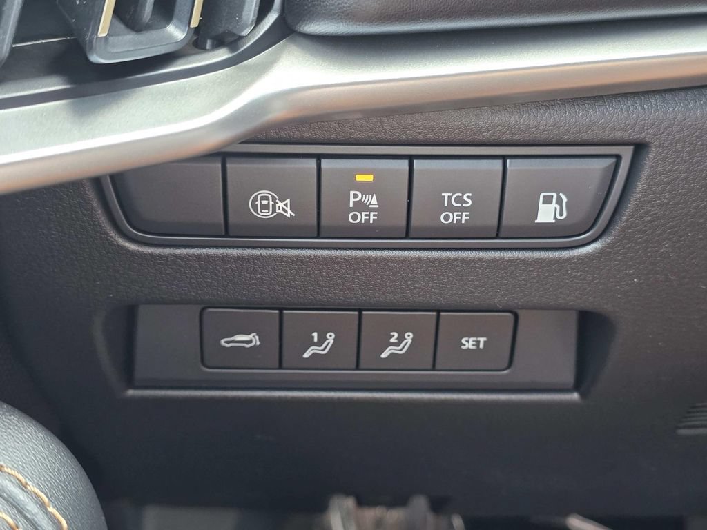 Certified 2025 MAZDA CX-70 Plug-In Hybrid w/ Premium Plus AWD/4WD image 23