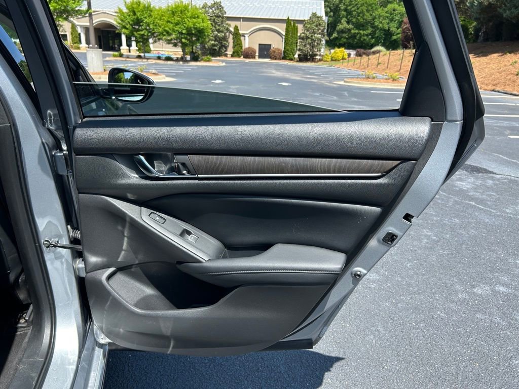 Used 2018 Honda Accord Touring image 58