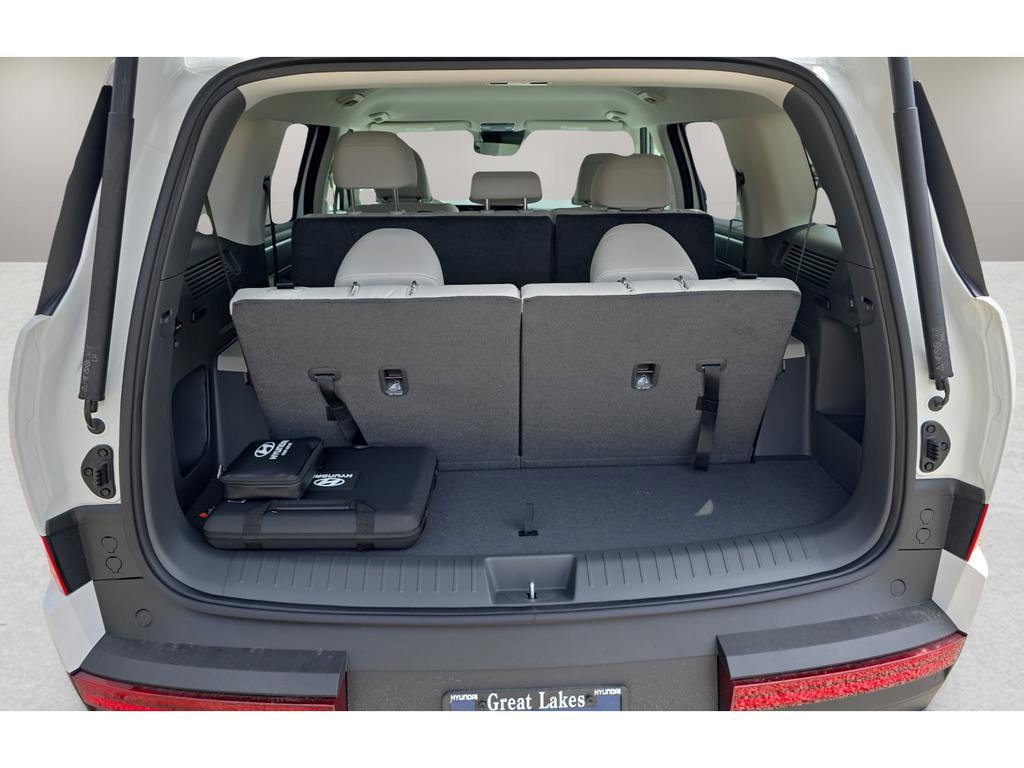 New 2026 Hyundai Santa Fe SE FWD image 9