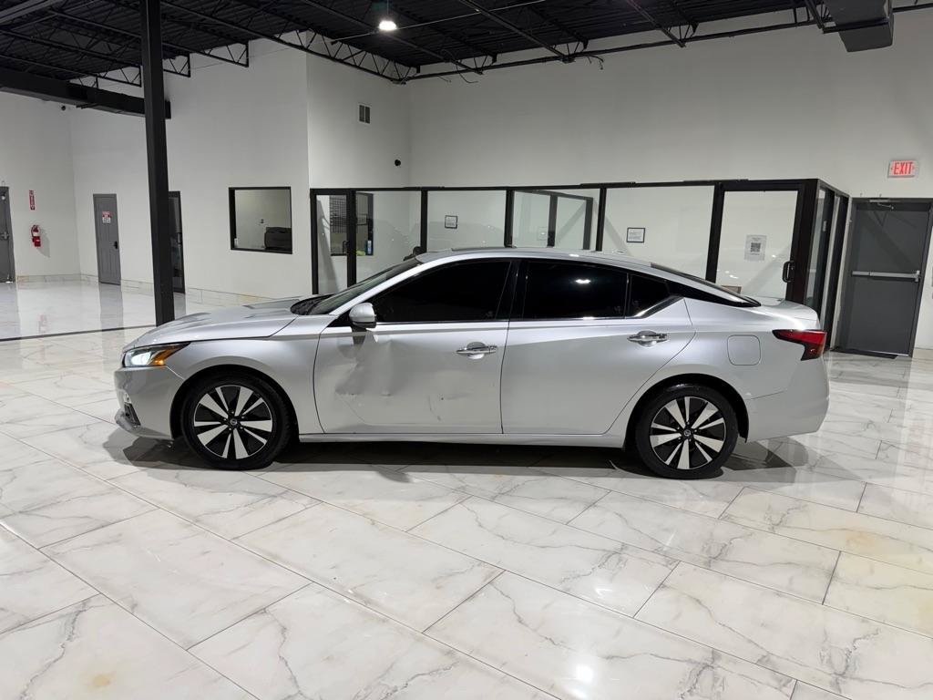 Used 2020 Nissan Altima 2.5 SL FWD image 7