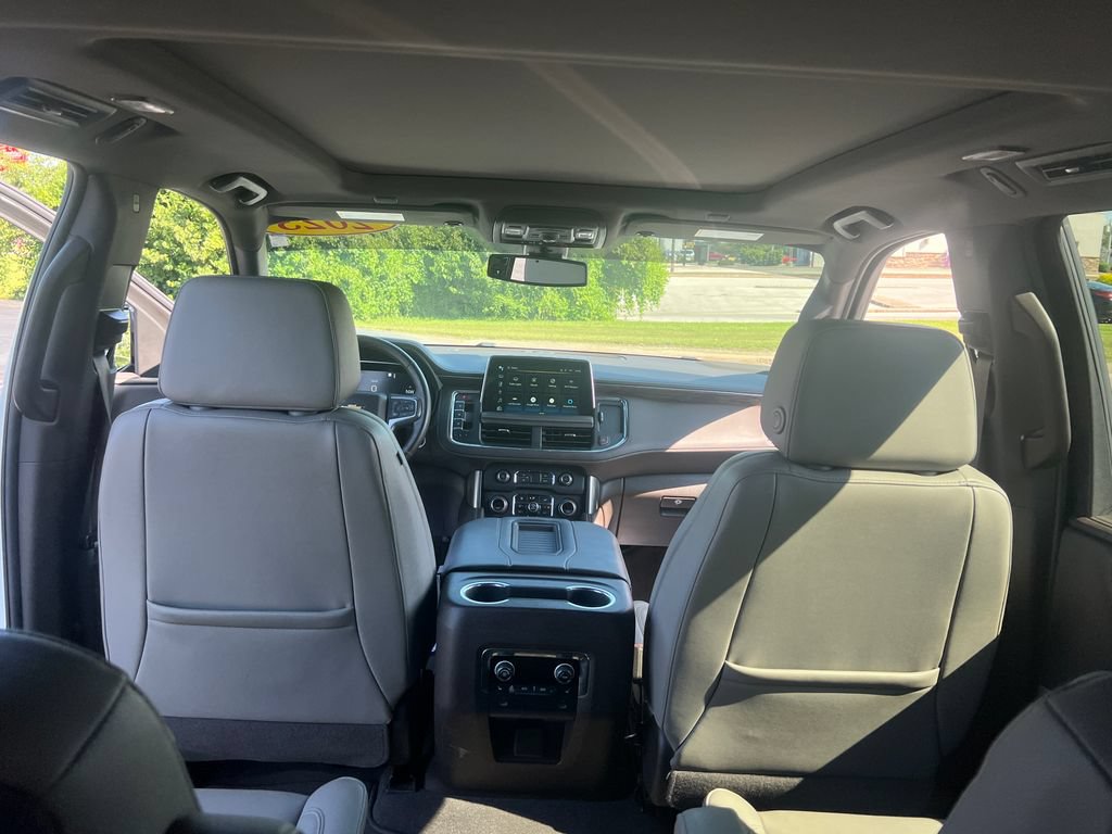 Used 2022 Chevrolet Suburban LT w/ Luxury Package AWD/4WD image 26