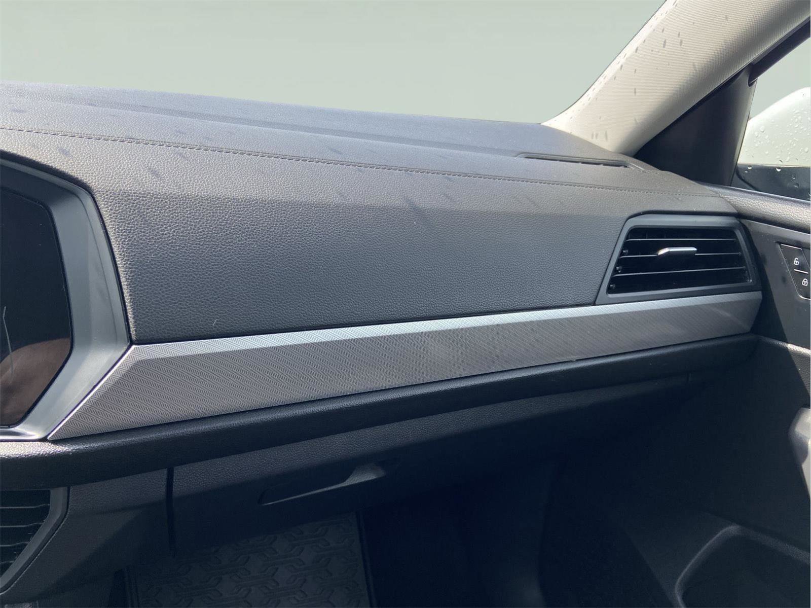 Used 2020 Volkswagen Jetta SE image 67