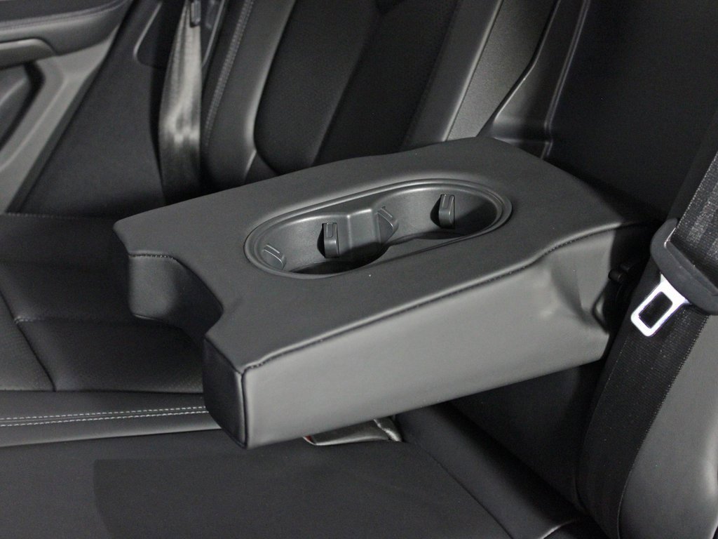 Used 2022 Porsche Macan w/ Premium Package Plus image 35