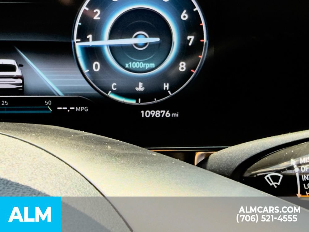 Used 2023 Hyundai Elantra Limited FWD image 17