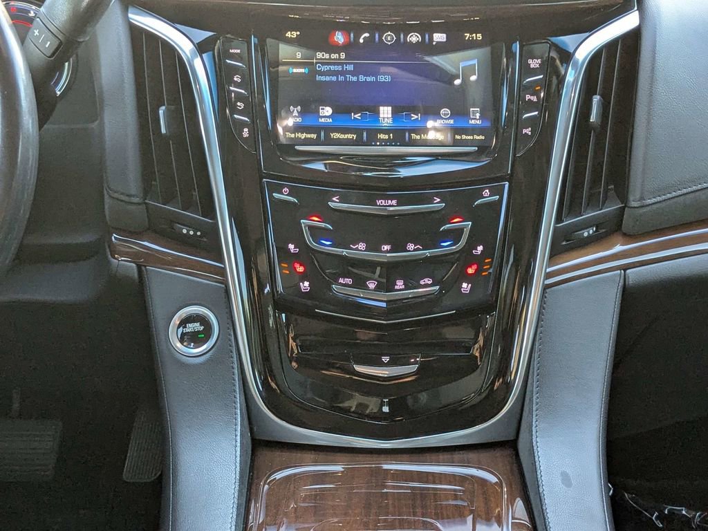 Used 2019 Cadillac Escalade 2WD image 19