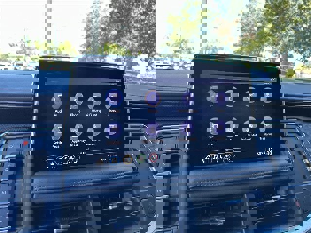 Used 2021 Chevrolet Suburban RST image 23