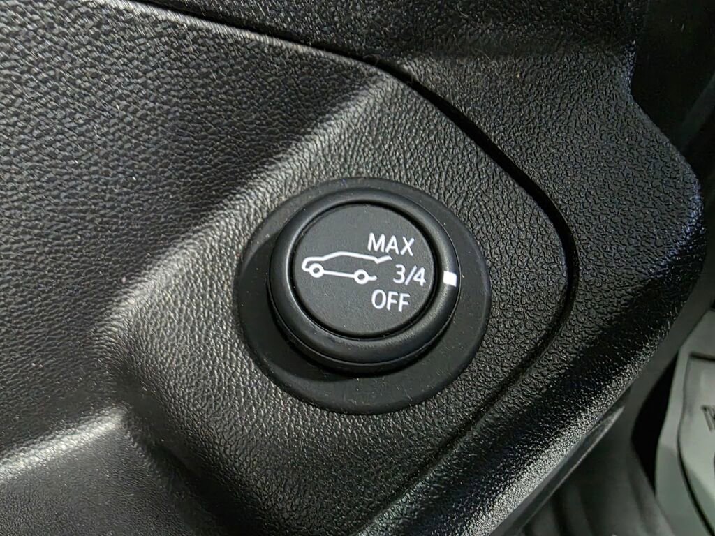Used 2021 GMC Terrain SLT AWD/4WD image 18