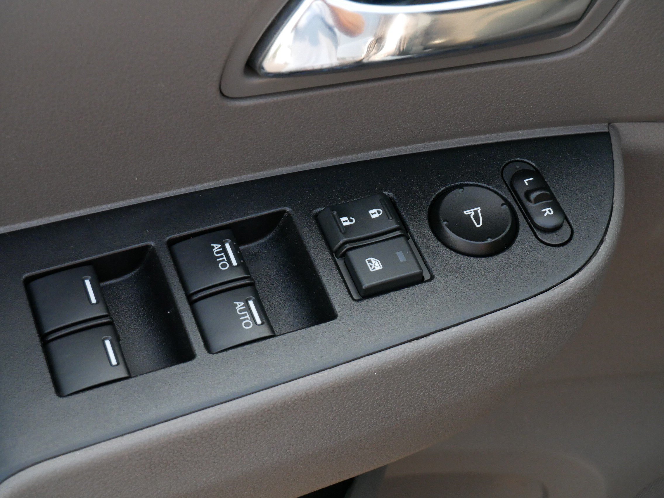 Used 2016 Honda Odyssey EX image 19