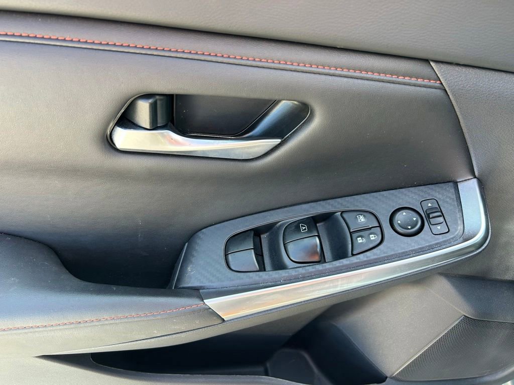 Certified 2024 Nissan Sentra SR w/ Trunk Package FWD image 19