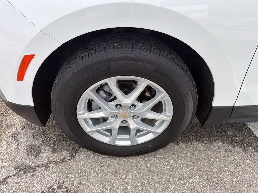 Certified 2024 Chevrolet Equinox LT w/ LPO, Floor Liner Package image 9