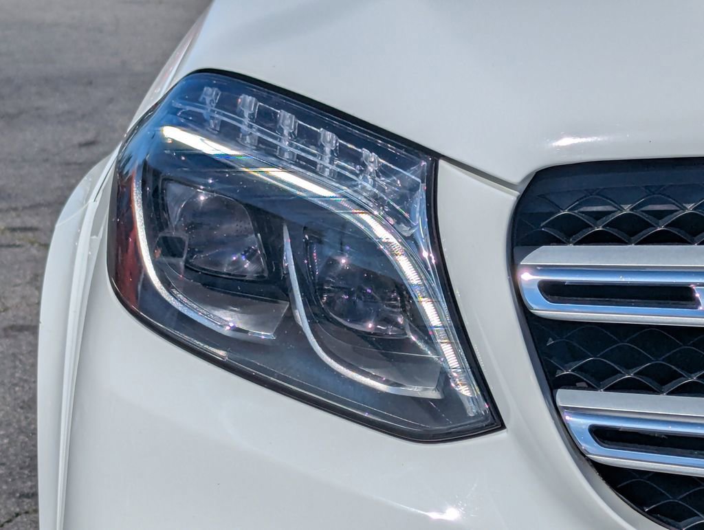 Used 2019 Mercedes-Benz GLS 550 4MATIC image 11