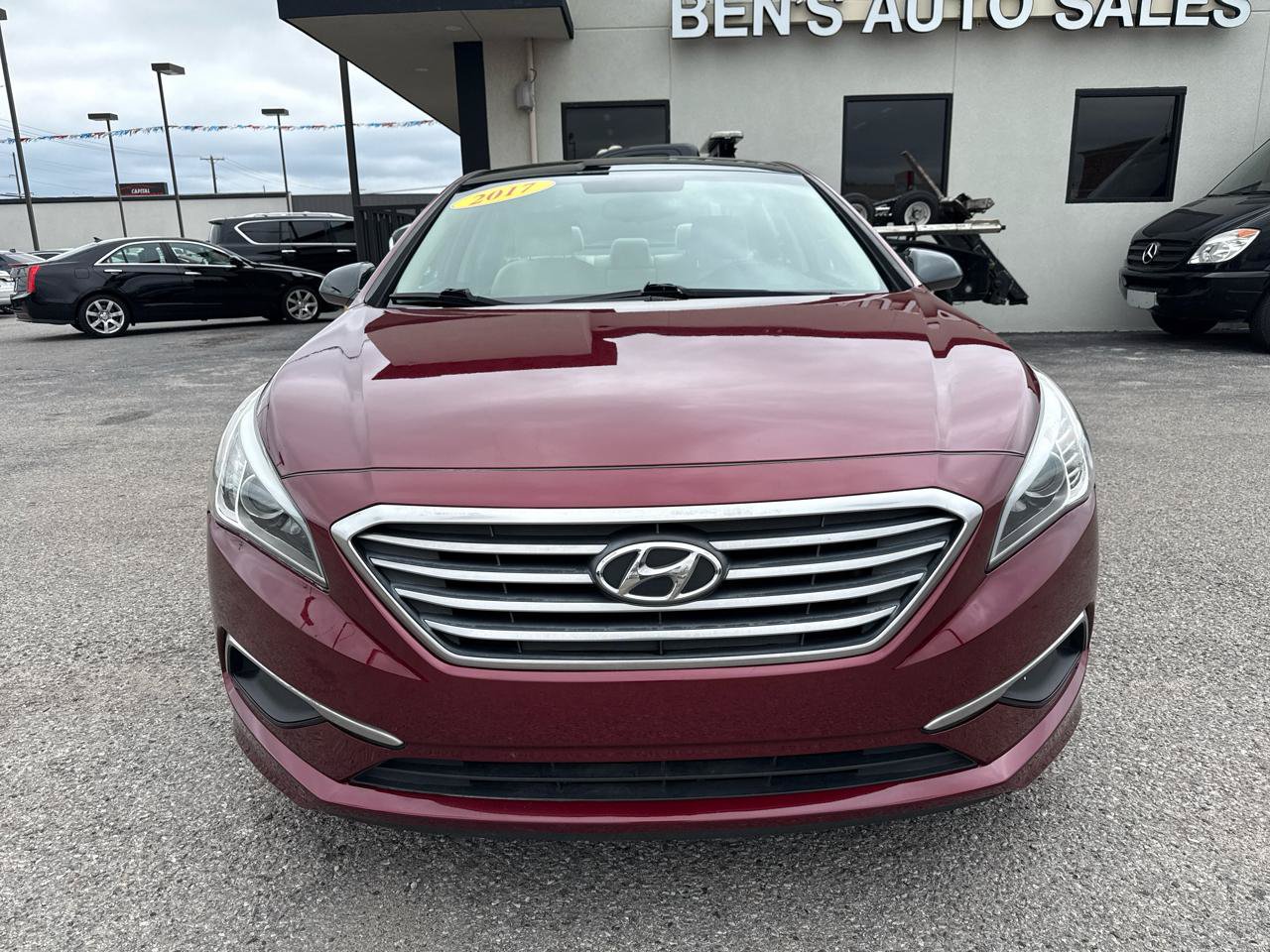 Used 2017 Hyundai Sonata SE FWD image 3