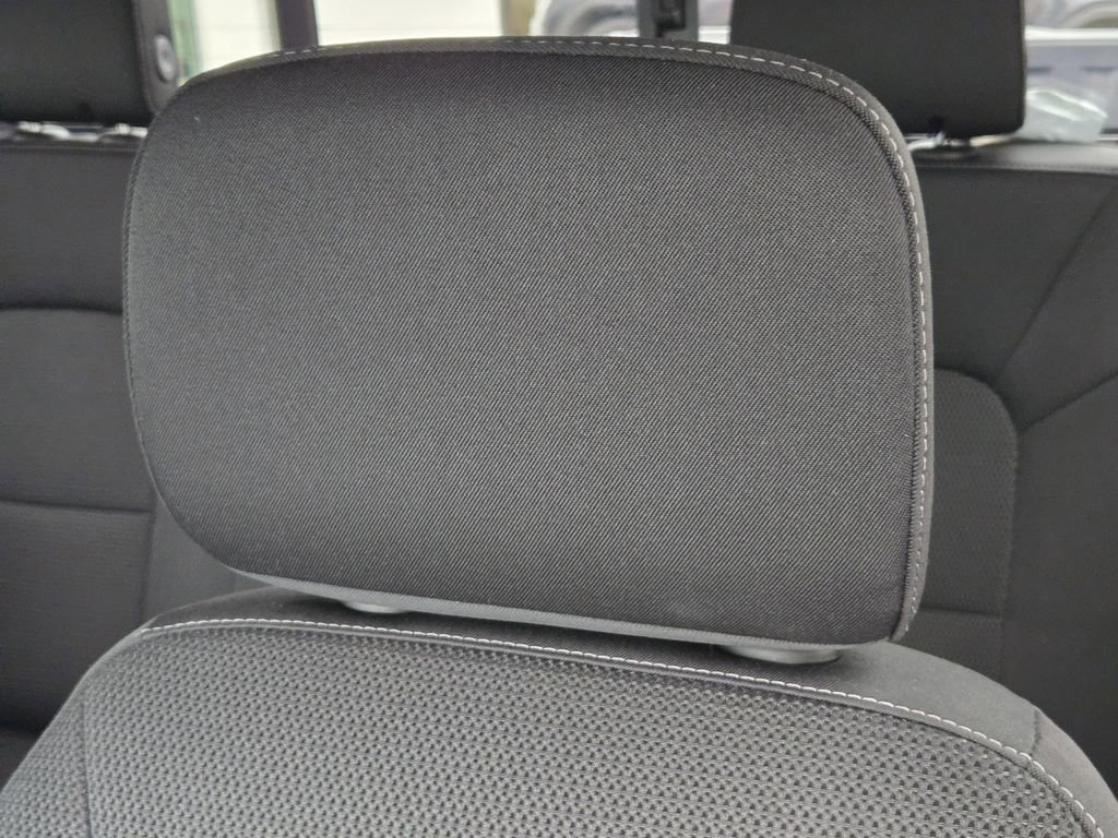 Used 2024 GMC Canyon Elevation w/ Convenience Package RWD image 22