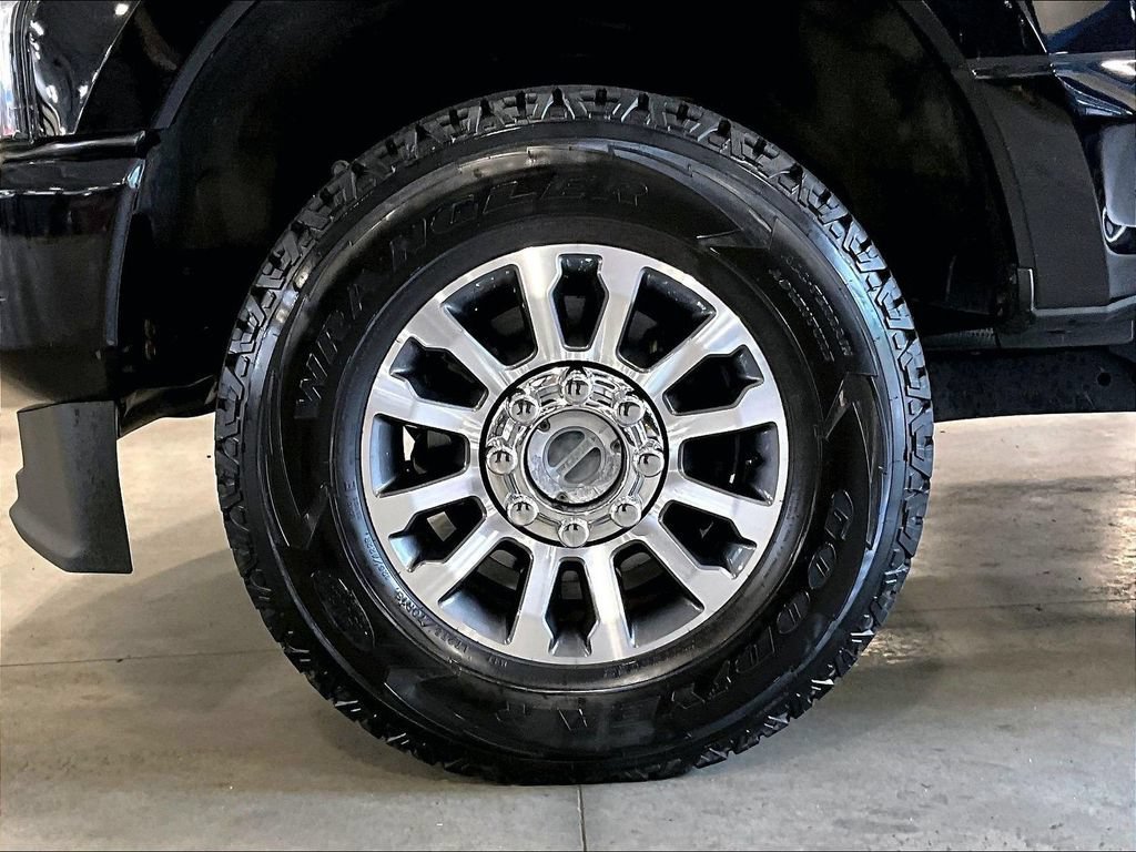 Used 2022 Ford F250 Lariat w/ Lariat Ultimate Package AWD/4WD image 7