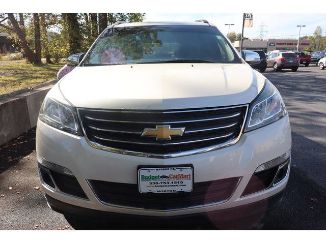 Used 2015 Chevrolet Traverse LT w/ Style and Technology Package image 3
