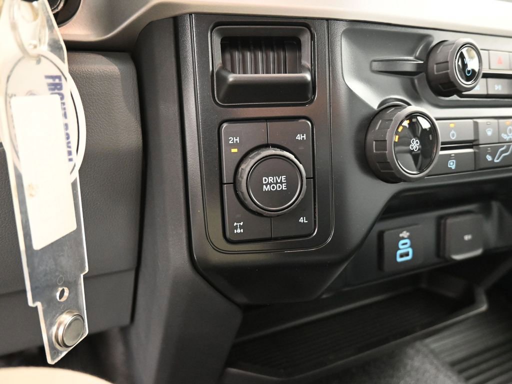 New 2026 Ford F350 XL w/ XL Chrome Package image 37
