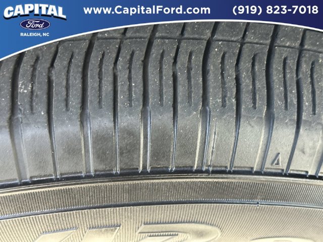 Used 2025 Chrysler Pacifica Select FWD image 14