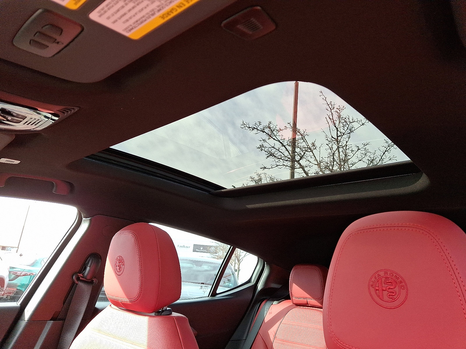 New 2026 Alfa Romeo Tonale Veloce w/ Quick Order Package 23H Volce image 10