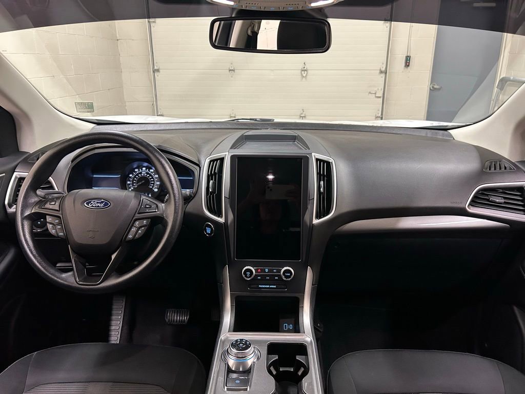 Used 2023 Ford Edge SEL AWD/4WD image 18