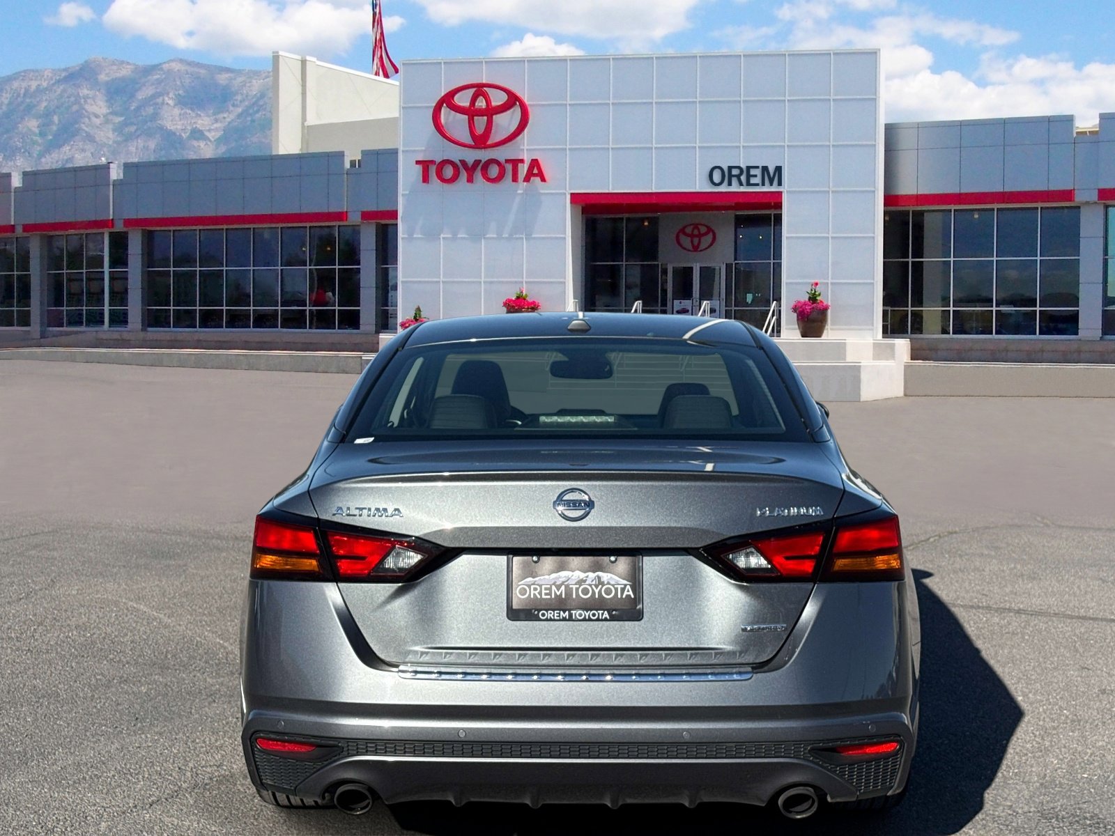 Used 2019 Nissan Altima 2.0 Platinum FWD image 4