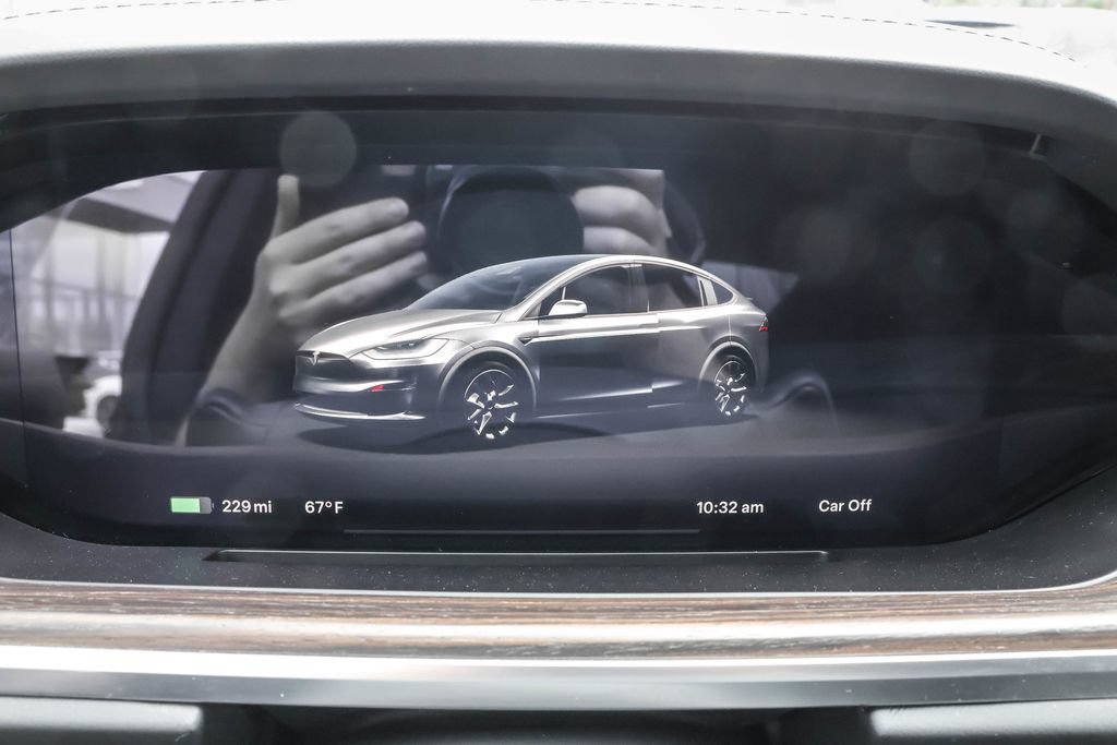 Used 2023 Tesla Model X AWD/4WD image 19