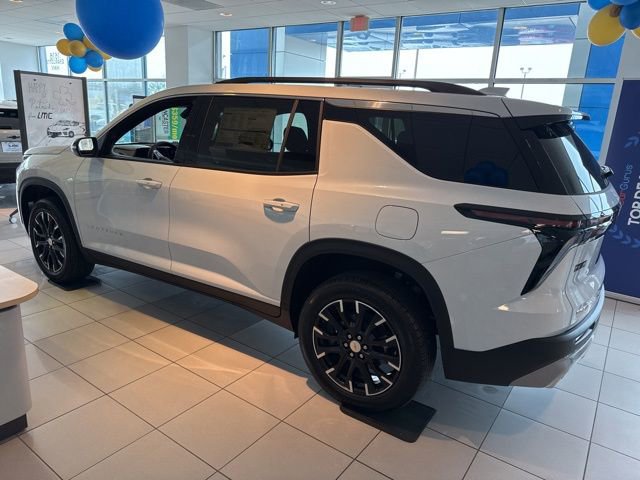 New 2026 Chevrolet Traverse LT w/ Sun and Wheel Package image 3