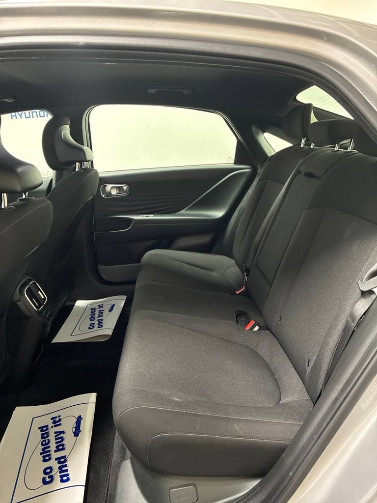 Used 2024 Hyundai Ioniq 6 SE RWD image 23
