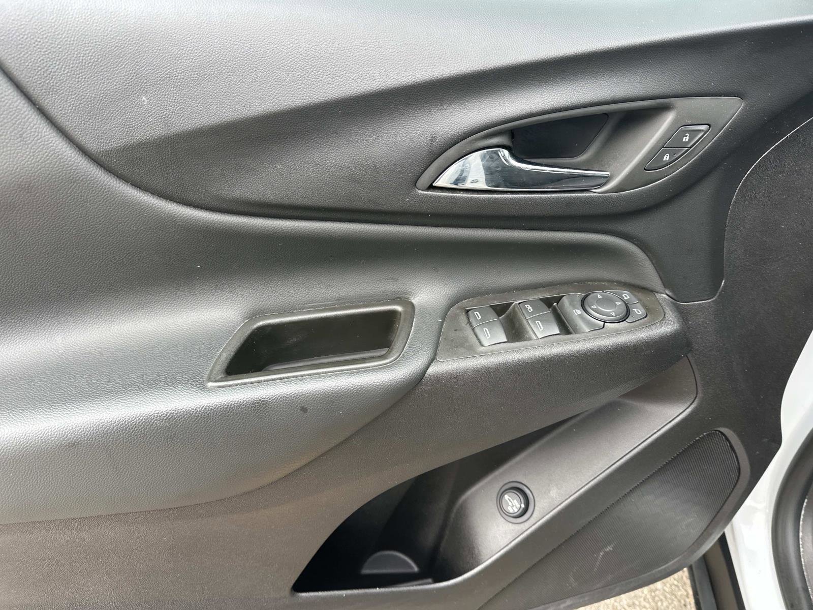 Certified 2024 Chevrolet Equinox LT w/ LPO, Floor Liner Package image 14