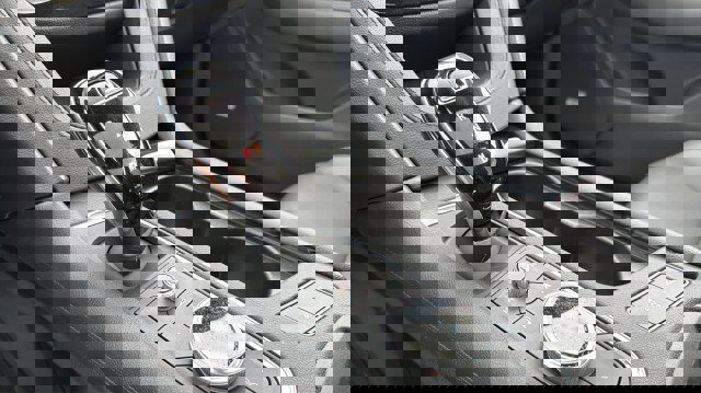 Used 2024 Cadillac XT6 Premium Luxury w/ Technology Package image 25